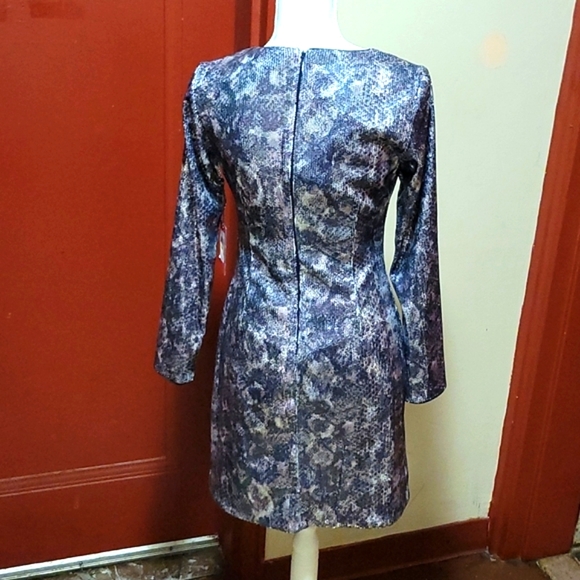 VINCE CAMUTO SILVER SEQUIN DRESS SIZE 4 - Picture 6 of 15